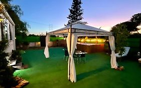 Nomada, Chalet Privado Con Piscina En Alcala De Guadaira